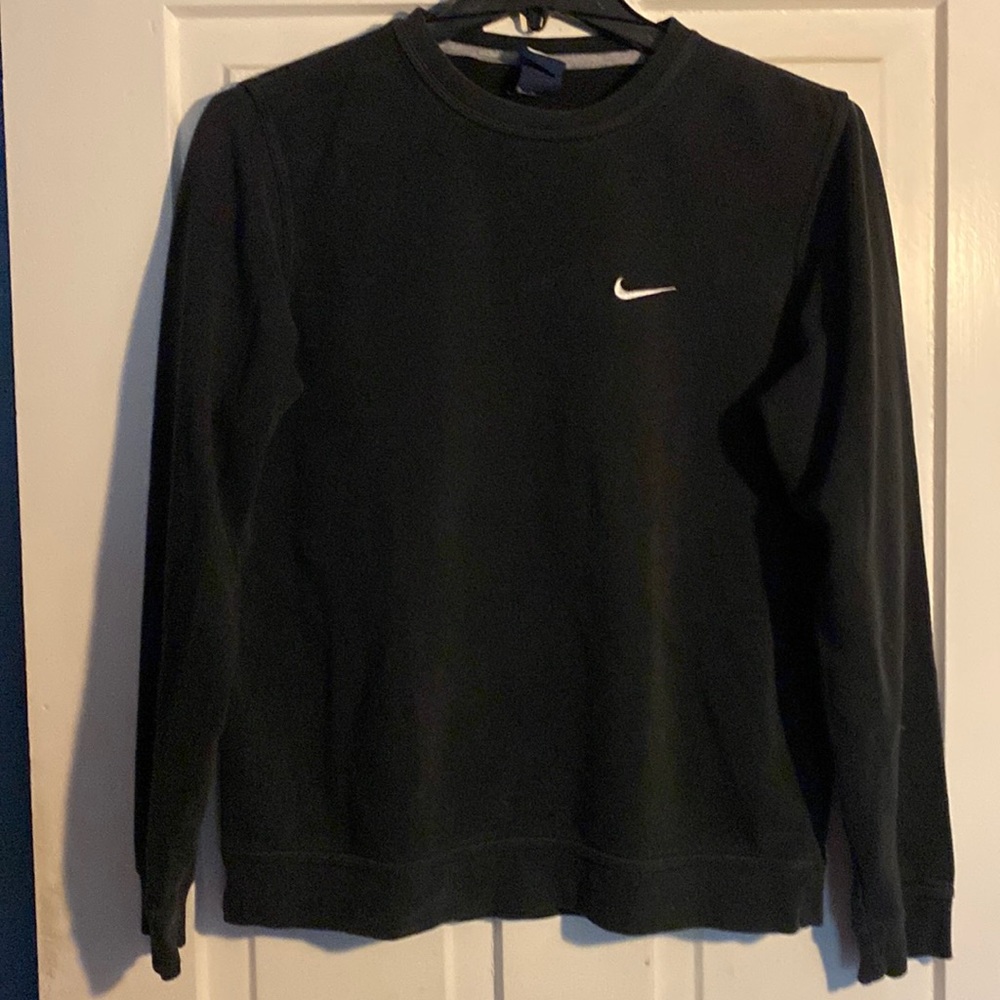 Nike men’s pullover sweatshirt, black, medium